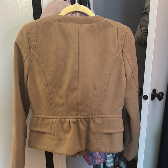 🐾 Express size a tan blazer - Picture 8 of 11